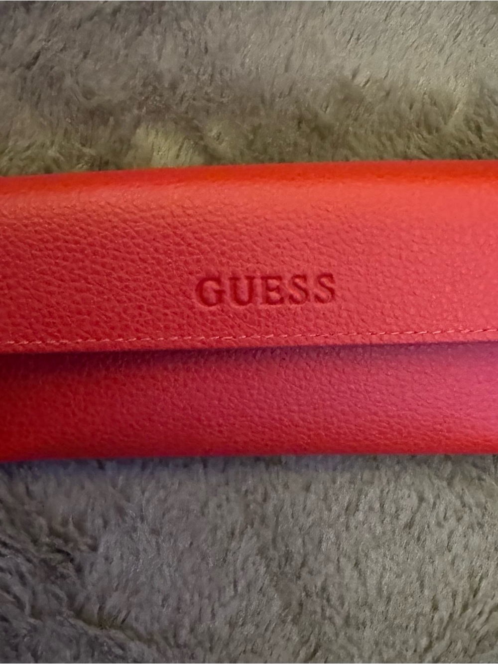 GUESS Brand new  Red Pebbled leather sunglass case